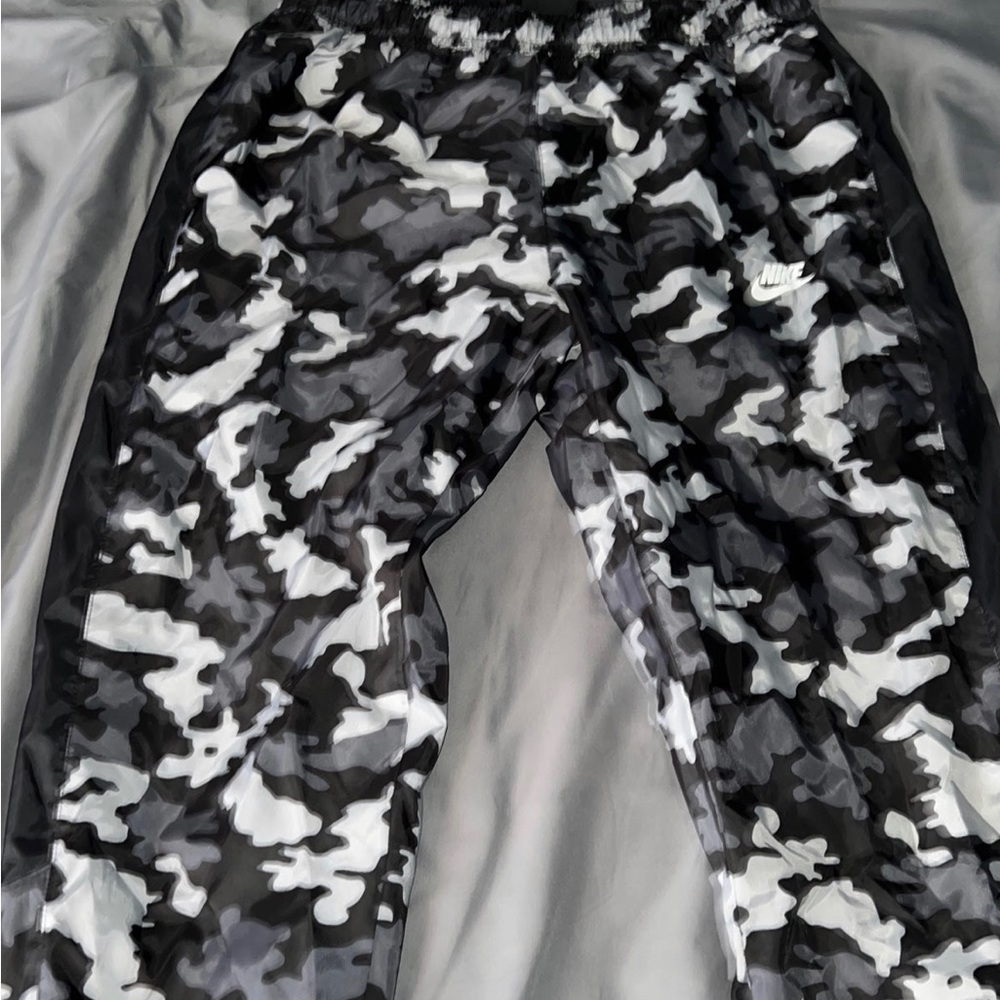 Nike fleece pants